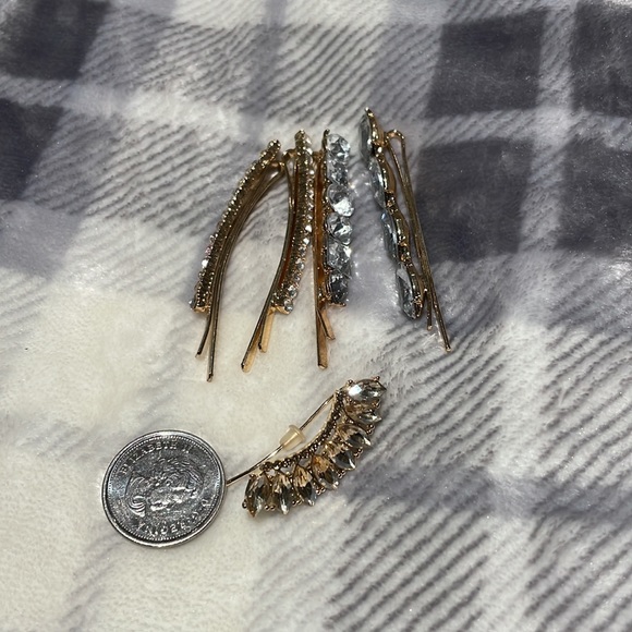 Forever 21 hair pins and ear cuff 💎 - Picture 4 of 4
